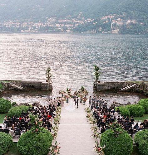 Beach Wedding Decorations Reception, Comer See, Wedding Ceremony Ideas, Como Wedding, Lake Como Wedding, Villa Wedding, Fine Art Wedding Photographer, Wedding Destination, Italian Wedding