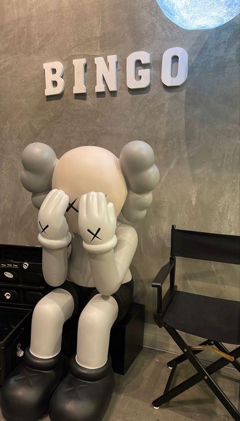 Kaws Figurine, Lifestyle Manifestation, Hellboy Tattoo, Kaws Iphone Wallpaper, Images Terrifiantes, Trending Wallpaper, Kaws Wallpaper, Iphone Wallpaper For Guys, Iphone Wallpaper Classy