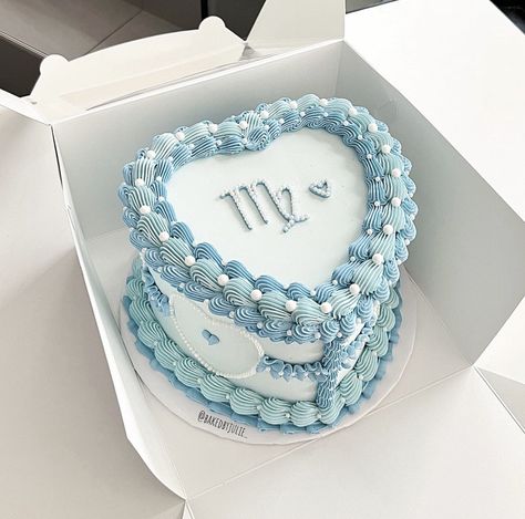 Cakes Cute, Heart Shaped Birthday Cake, Heart Birthday Cake, 14th Birthday Cakes, 15th Birthday Cakes, Blue Birthday Cakes, Heart Shaped Cake, White Birthday Cakes, 13 Birthday Cake