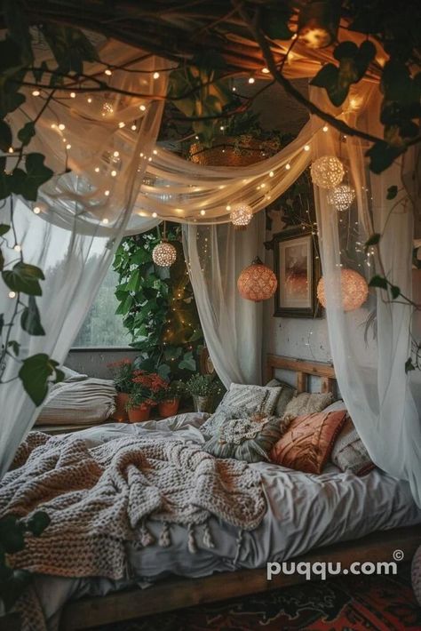 Woodland Aesthetic Bedroom, Woodland Home Aesthetic, Slay Bedroom, Forest Themed Bedroom, Bed Goals, Cedar Branch, Forest Bedroom, Cozy Bedroom Ideas, Zen Den