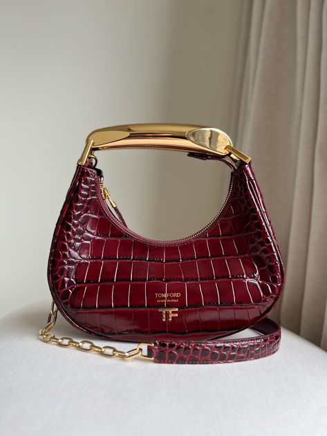 Burgundy Red Aesthetic, Red Toms, Red Luxury, Low Exposure, Burgundy Bag, Tom Ford Bag, My Style Bags, Burgundy Shoes, Purse Fashion