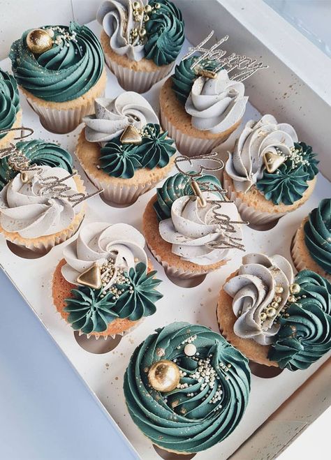 7. Emerald and Nude Cupcakes Who doesn’t love those yummy scrumptious cupcakes that are all the rage in the dessert world today? I love... Autumn Cupcakes, Cupcake Decorating Tips, Fancy Cupcakes, Pretty Cupcakes, Cupcake Cake Designs, Cute Autumn, Cupcake Designs, Cake Decorating Designs, Cupcake Ideas