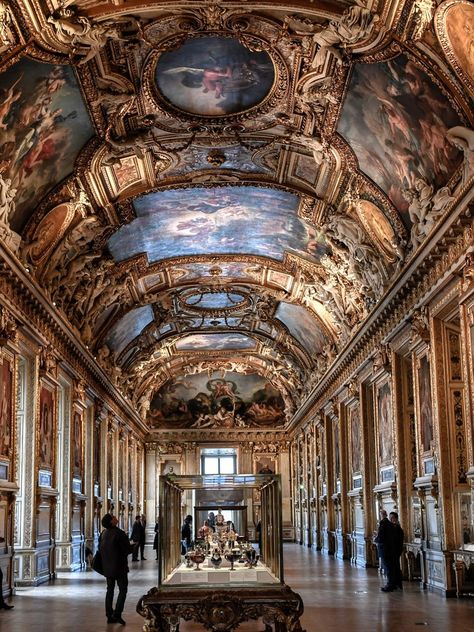 The Louvre Architecture, The Louvre Paris, Louvre Pictures Ideas, The Louvre Aesthetic, Louvre Wedding, Louvre Museum Aesthetic, Museums Paris, Louvre Aesthetic, Paris Palace