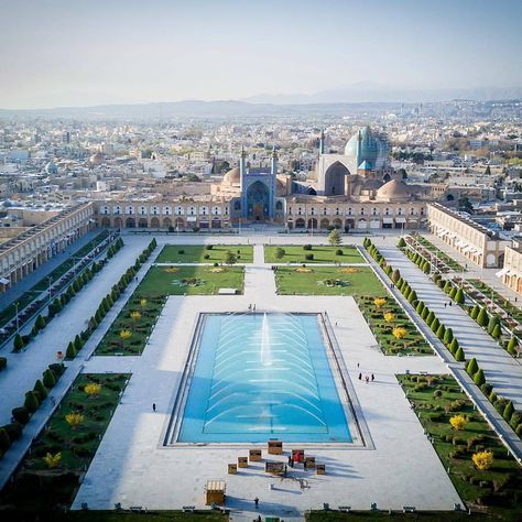 Naqsh-e Jahan Square formerly known as Shah Square, is a square situated at the center of Isfahan . Constructed between 1598 and 1629, it is now an important historical site, and one of UNESCO's World Heritage Sites. Location: Isfahan - #Iran Islamic Architecture, Isfahan Iran, Visit Iran, Iran Pictures, Iranian Architecture, Persian Architecture, Persian Garden, Iran Travel, Islamic World