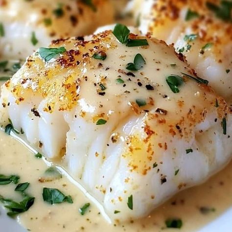 Seafood Ideas, Lemon Cream Sauce, Mediterranean Recipes Healthy, Seafood Dinners, Cod Fillets, Baked Cod Recipes, Cod Fish Recipes, Seafood Dish Recipes, Fish Salmon