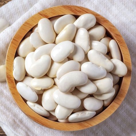 Butter Beans vs. Lima Beans: What's the Difference? Recipes Beans, Lima Bean Recipes, Black Bean Recipes, Peruvian Cuisine, Lima Bean, Dry Beans, Pole Beans, Lima Beans, Fava Beans