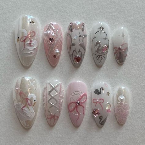 custom set ; swan lake ib flower knows makeup | Instagram Blush Nails, Pretty Gel Nails, Soft Nails, Cat Nails, Jelly Nails, Kawaii Nails, Manicure Y Pedicure, Funky Nails, Cute Acrylic Nails