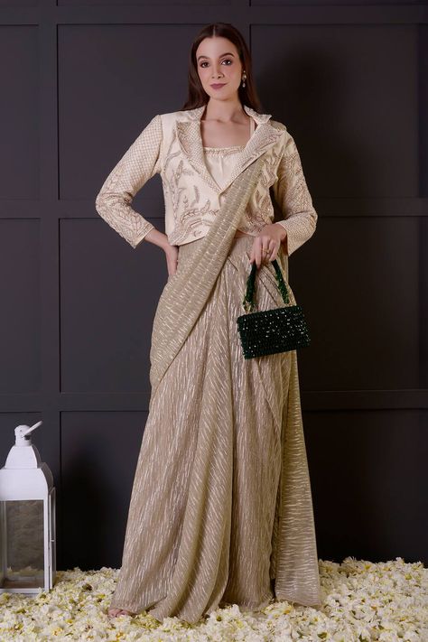 Surabhi Arya's Gold Shimmer Pre-draped Saree Set With Jacket for Women Jacket With Saree, Saree With Jacket, Saree Jacket Designs, Gold Saree, Shimmer Blouse, Saree Jackets, Embroidered Leaf, Draped Saree, Jacket Blouse