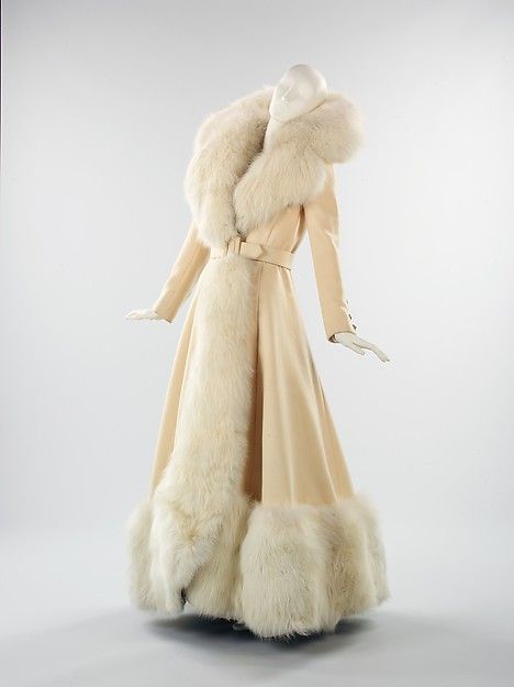 Mode Mantel, Evening Coat, Coat Outfit, 1930s Fashion, Vintage Fur, 1960s Fashion, Vintage Coat, Historical Clothing, Mode Vintage