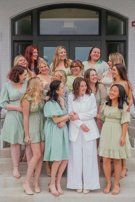 #executiveboard #ec #photoshoot #groupphoto #sorority #greeklife #execboard #photography #greendress #aesthetic #sororityapparel Sorority Group Photos, Exec Board Photoshoot, Sorority Exec Photoshoot, Exec Photoshoot, Sorority Photoshoot, Sorority Poses, Alpha Gam, Shoot Poses, Tri Sigma