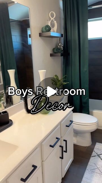 Male Bathroom Ideas Decor, Teen Boys Bathroom Ideas, Men Bathroom Ideas, Small Blue Bathroom Ideas, Boys Bathroom Ideas Teenagers, Unisex Kids Bathroom Ideas, Mens Bathroom Ideas, Boys Bathroom Ideas, Restroom Decor Ideas