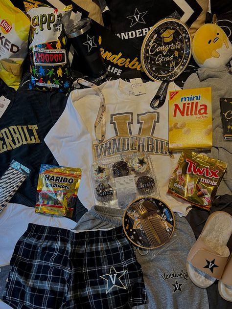 Vanderbilt Law School, Vanderbilt University Aesthetic, Vanderbilt Aesthetic, 2026 Graduation, Cute Outfits For College, College Announcements, University Inspiration, Outfits For College, Bed Party