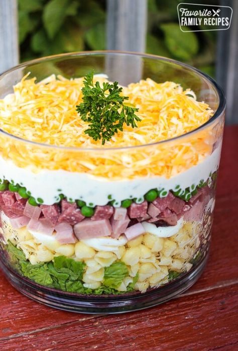 Macaroni Salads, Layered Pasta, Homemade Dressings, Leftover Ham Recipes, Layered Salad, Cold Pasta Salad, Side Dishes For Bbq, Cold Pasta, Leftover Ham