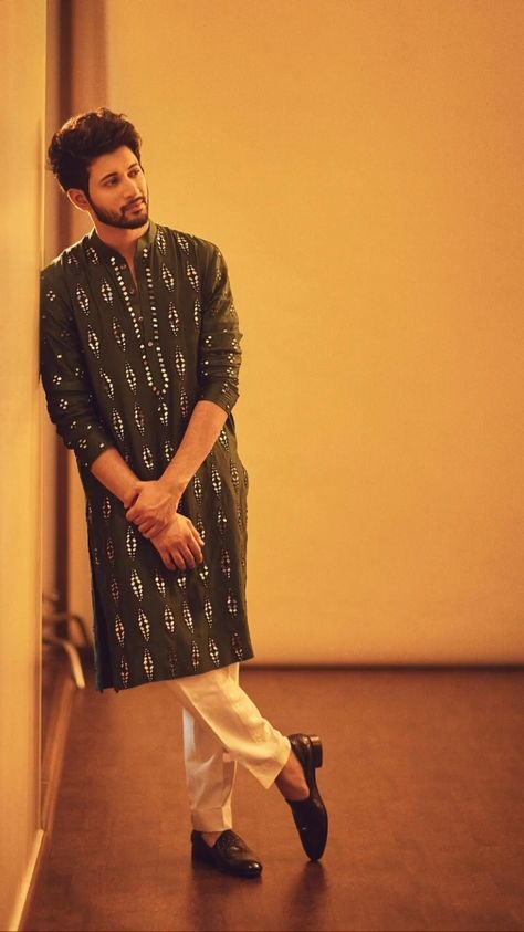 Kurta Poses For Men Outdoor, Ethnic Poses, Brother Sister Poses, Traditional Indian Mens Clothing, Kurta Designs Men's, Rohit Saraf, India Fashion Men, Indian Wedding Clothes For Men, Wedding Kurta For Men