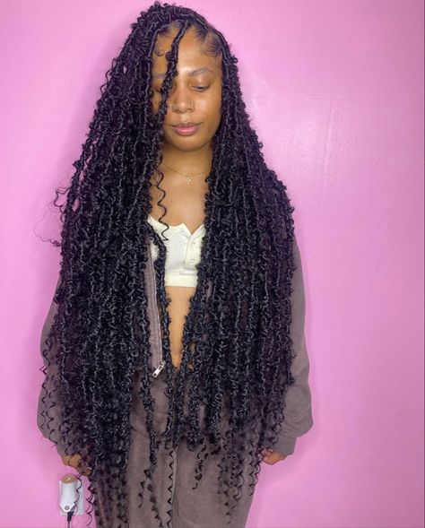 Locs Black Women, Boho Locs, Faux Locs Hairstyles, Protective Hairstyles Braids, Cool Braid Hairstyles, Pretty Braided Hairstyles, Pretty Hair Color, Hot Hair Styles, Front Lace Wigs Human Hair