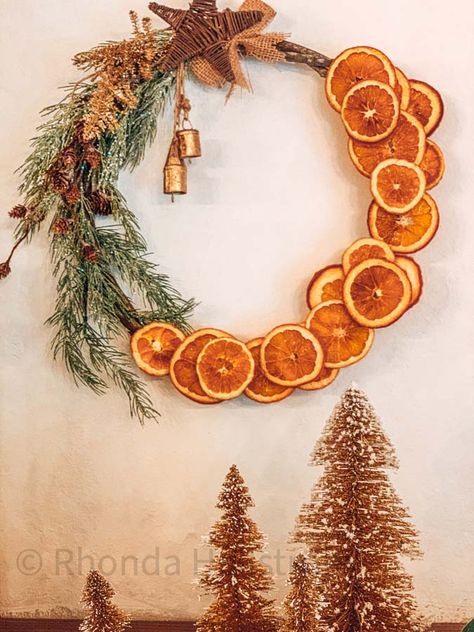 Dried Orange Wreath, Julkransar Diy, Jul Diy, Cheap Farmhouse, Orange Wreath, Porch Christmas, Easter Wishes, Noel Christmas, Christmas Wreaths Diy