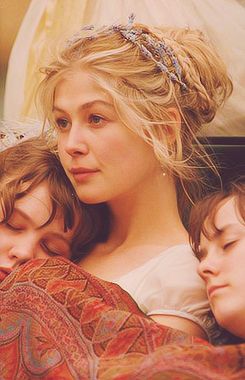 Jane Bennet, portrayed by Rosamund Pike Jane Austen Movies, Little Dorrit, Pride And Prejudice 2005, Jane Austin, Septième Art, Rosamund Pike, Fantasy Magic, Costume Drama, The Pride