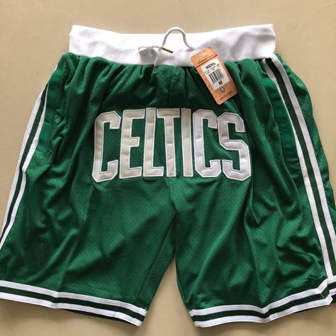 Boston Celtics Shorts, Nba Basketball Shorts, Lakers Shorts, Nba Shorts, Nba Lebron James, Boston Celtics Basketball, Nba Boston Celtics, Celtics Basketball, Chicago Bulls Basketball