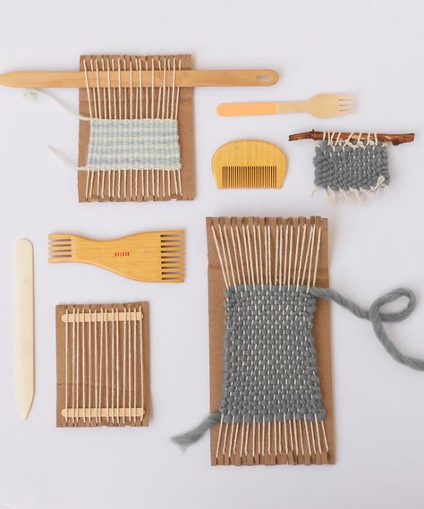 How to Make a Cardboard Loom Weaving On Cardboard, Cardboard Loom Weaving, Weaving Beater, Cardboard Weaving, Cardboard Loom, Potholder Loom, Weaving Loom Diy, How To Weave, Diy Weaving