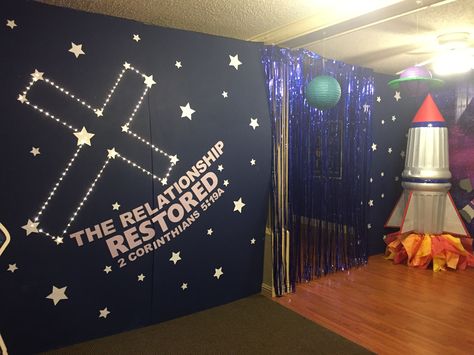 Space Bible School Ideas, Stellar Vbs Decorations, Outer Space Vbs Decorations, 50s Space, Vbs Stellar, Space Theme Decorations, Vbs Space, Space Vbs, Stellar Vbs