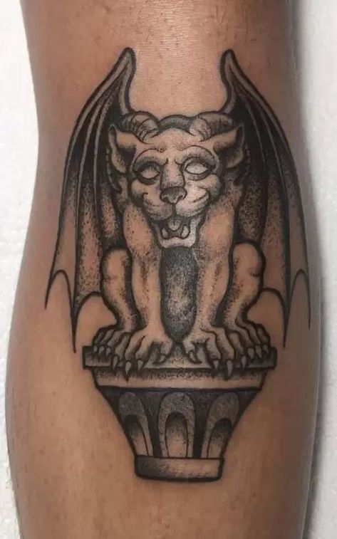 Body Mods, Gargoyle Tattoo For Women, Gargoyle Tattoo, Medieval Tattoo, Spooky Tattoos, Medusa Tattoo, Tattoos With Meaning, Tattoos And Piercings, I Tattoo