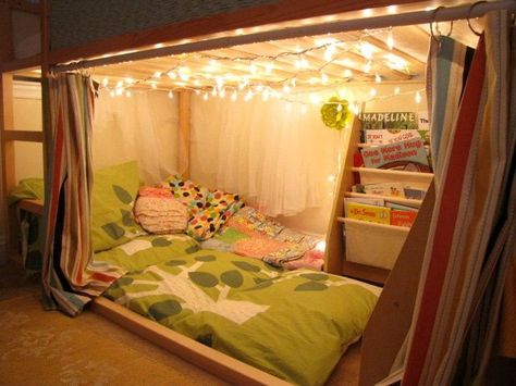 13 Amazing "KURA" Bed Hacks for Toddlers: Cuddle-Up Club House....make this a boys version Ikea Bed Hacks, Under Loft Bed Ideas, Under Loft Bed, College Loft Beds, Bed Hacks, Kura Bed Hack, Ikea Mattress, Ikea Bed Hack, Girl Curtains