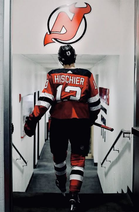 Nj Devils Wallpaper, New Jersey Devils Wallpaper, Nico Hischier Wallpaper, Hockey Shot, Nhl Wallpaper, Hockey Pictures, Ice Hockey Teams, Hockey Baby, Captain My Captain