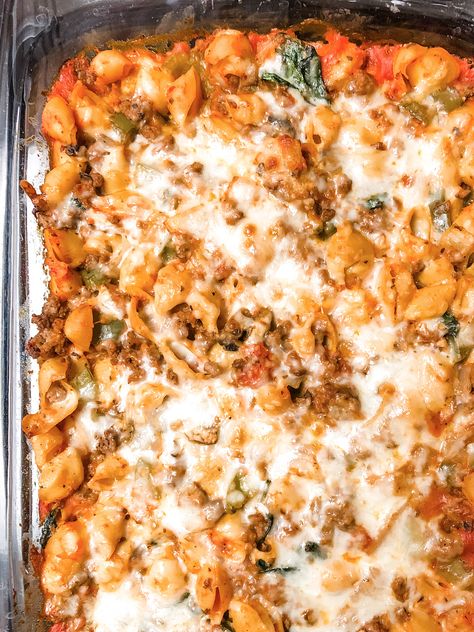 Banza Pasta Bake Banza Pasta Recipes Ground Beef, Baked Banza Pasta, Banza Noodles Recipe, Banza Pasta Recipes Chicken, Banza Pasta Meal Prep, Chickpea Pasta Bake, Banza Chickpea Pasta Recipes Healthy, Banza Pasta Bake, Healthy Banza Pasta Recipes