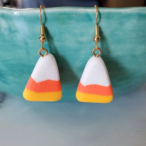 Candy Corn Polymer Clay Earrings Brand New Bundle To Save! Lightweight And Comfortable Made Of Polymer Clay And Alloy. Dangle Earrings. Halloween, Thanksgiving, Fall, Autumn Fall Polymer Clay Jewelry Ideas, Halloween Polymer Clay Ideas Easy, Polymer Clay Halloween Earrings Diy, Polymer Clay Earrings Easy, Polymer Clay Fall, Thanksgiving Earrings Clay, Polymer Clay Easy, Fall Earrings Clay, Halloween Fall Clay Earrings