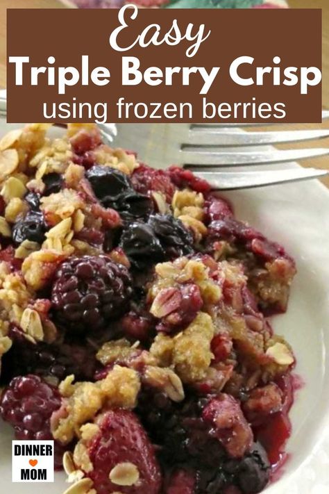 Berry Crisp With Frozen Berries, Mixed Berry Crisp Recipe, Triple Berry Crisp, Mixed Berry Crumble, Berry Crumble Recipe, Mixed Berry Crisp, Oatmeal Crumble Topping, Berry Crisp Recipe, Creative Sweets