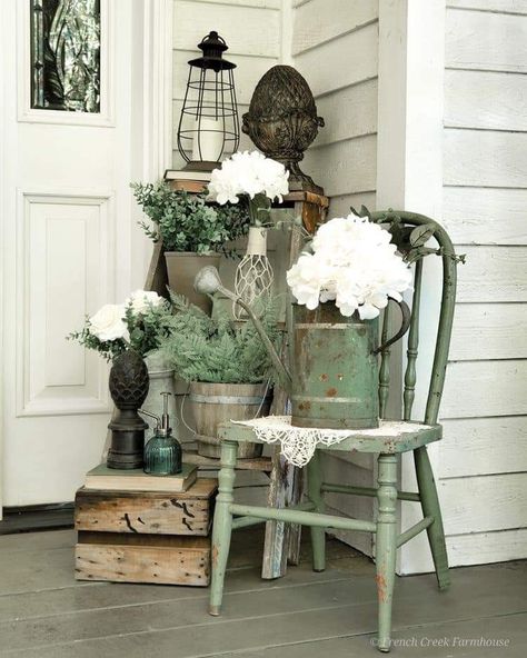 Vintage French Farmhouse, Country Porches, Brocante Style, Spring Front Porch, Spring Porch Decor, French Farmhouse Decor, Country Porch, Farmhouse Front Porches, Front Yards