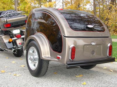 Fred Burger "Trailers" & Portable Garages Trailer For Motorcycle, Motorcycle Camper Trailer, Motorcycle Cargo Trailer, Teardrop Camper Interior, Motorcycle Campers, Small Camping Trailer, Motorcycle Camping Gear, Portable Garage, Urban Mobility