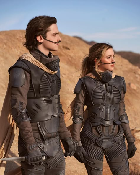 Paul Atreides Halloween Costume, Dune Couple Costume, Chani Dune Costume, Dune Halloween Costume Women, Paul Atreides Costume, Sand Dune Outfits, Dune Costume Halloween, Dune Costume Diy, Dune Halloween Costume