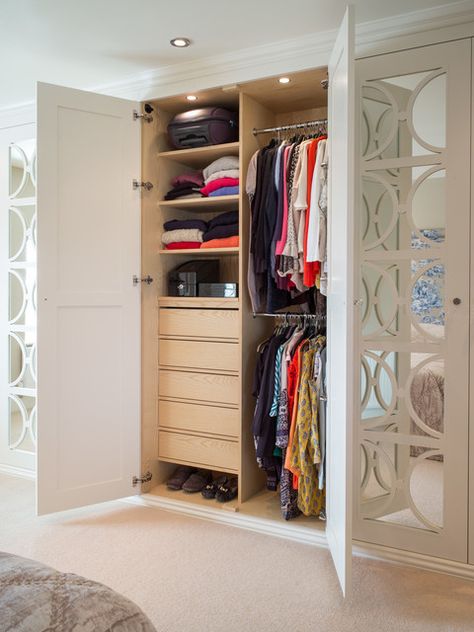 23 Beautifully Organised Bedroom Wardrobes | Houzz UK Small Wardrobe Design, Almirah Designs For Bedroom, Wardrobe Inside Design, Bedroom Indian, Wardrobe Design Modern, Almirah Designs, Wardrobe Organisation, Wardrobe Designs, Bedroom Cupboard Designs