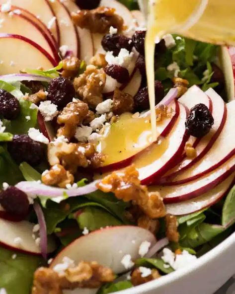 Xmas Salads, Candied Walnuts For Salad, Cranberry Walnut Salad, Holiday Salad, Apple Walnut Salad, Apple Salad Recipes, Slow Cooker Turkey Breast, Leafy Salad, Apple Walnut