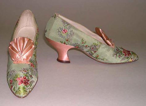 Evening slippers Designer: I. Miller (American, founded 1911) Date: early 20th century Culture: American Medium: silk, leather 1700s Shoes Women, Regency Era Shoes, 1700s Shoes, 19th Century Shoes, 1800s Shoes, Rococo Shoes, 18th Century Shoes, Italian Heels, Bata Shoes