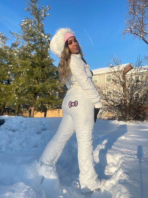 #hellokittycollection#hellokitty#snowsuit#y2k Hello Kitty Ski Suit, Cute Snow Suit, Cute Snowsuit Women, Snow Overalls Outfit, Snowsuit Outfit Women, Snowsuit Outfit Black Women, Hello Kitty Snow Suit, Snow Suit Outfit, White Snowsuit