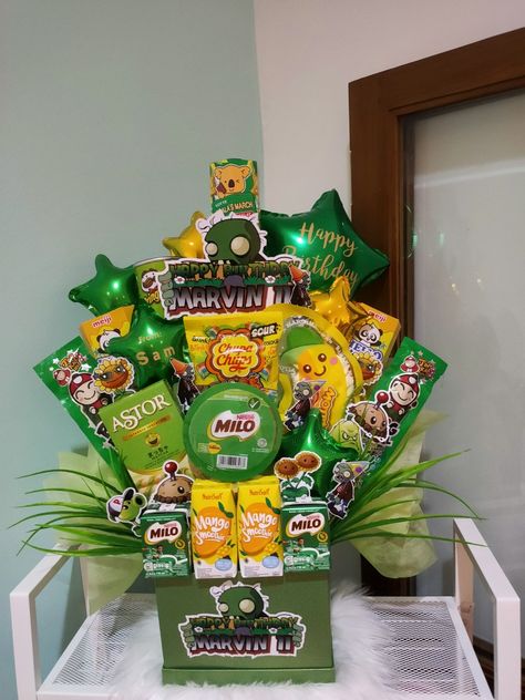 Hampers Lebaran Aesthetic, Parcel Lebaran Hampers, Parcel Snack, Money Tower, Snack Hampers, Fruit Basket Diy Gift, Birthday Backdrop Design, Ide Hampers, Bucket Mini