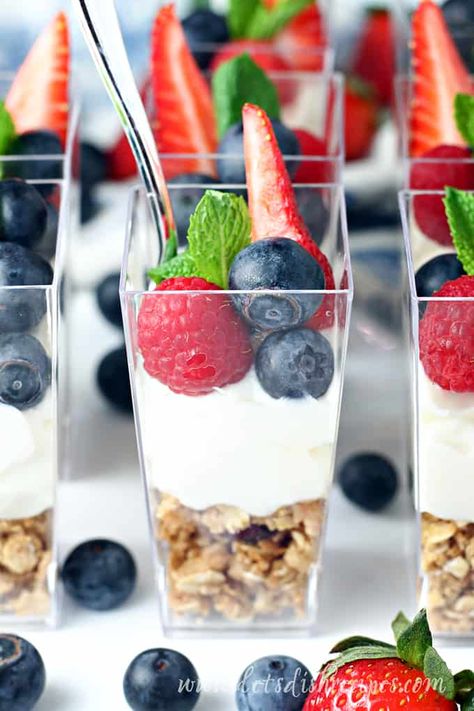 Mini Granola Yogurt Cups, Yogurt Parfait Shooters, Mini Parfaits Yogurt, Individual Yogurt Parfaits Brunch Ideas, Mini Fruit Parfait Cups, Mini Yogurt Parfait Cups, Mini Yogurt Parfait, Yogurt Parfait Party, Mini Parfait Cups