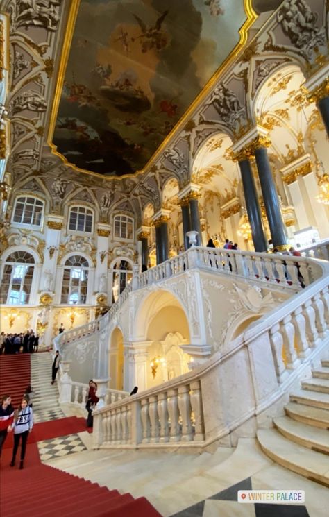 Palais d'hiver - Saint Petersbourg Saint Petersburg, Eastern Europe, St Petersburg, Russia, Fair Grounds