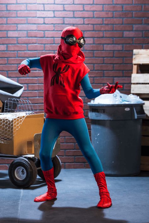 His wall-crawling and web-slinging powers remind us that anyone can be a hero. #Halloween #Costume #DIY Diy Spiderman Costume, Spiderman Homecoming Costume, Spiderman Halloween Costume, Diy Superhero Costume, Kids Spiderman Costume, Diy Spider, Spiderman Outfit, Spiderman Costume, Black Halloween Dress