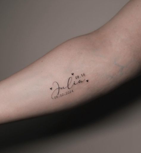 Name And Date Tattoos For Women, Baby Names Tattoo Ideas For Mom, Family Name Tattoo Ideas For Women, Child Name Tattoo, Kid Name Tattoo Ideas, Tattoo Ideas For Your Kids, Daughter Name Tattoo, Sophia Tattoo, Small Name Tattoo