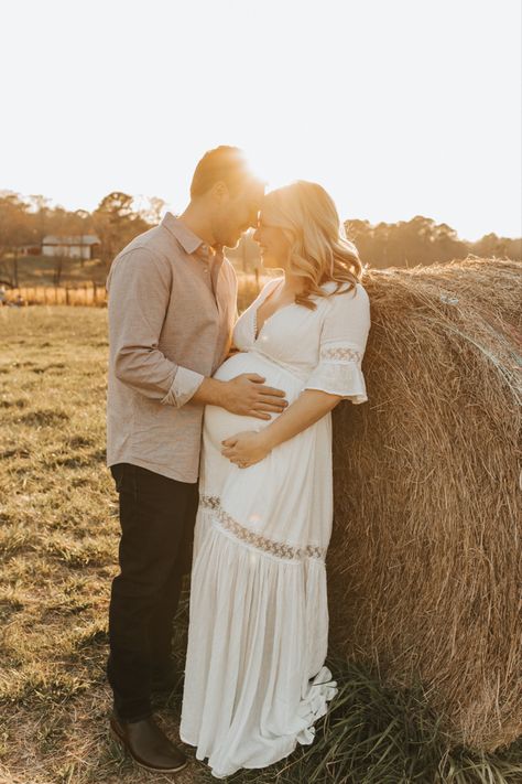 maternity photography, maternity poses, maternity photoshoot, maternity, maternity photos, pregnant, pregnancy photos, prospect farms photoshoot, farm photoshoot Elegant Babyshower, Country Maternity Photography, Country Maternity Photos, Funny Maternity Photos, Country Maternity, Farm Photoshoot, Maternity Photography Poses Outdoors, Outdoor Maternity Photos, Maternity Photo Outfits