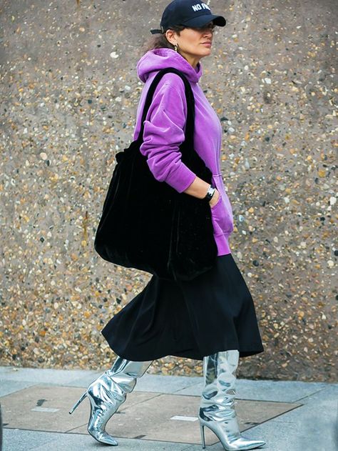 6 Chic Ways to Style Up the Humble Hoodie via @WhoWhatWearUK Giovanna Battaglia, Anna Dello Russo, High Fashion Photography, Street Style Fashion Photography, 2017 Street Style, Silver Boots, Street Style 2017, Street Style Edgy, Moda Chic