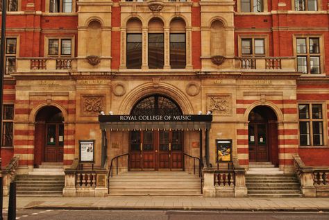 Royal College Of Music, University Inspiration, Kensington Gardens, South Kensington, College Aesthetic, Music Student, Science Museum, Royal Albert Hall, Victoria And Albert Museum