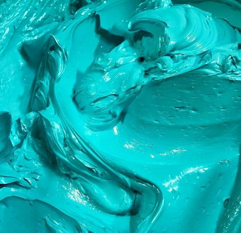 Discovered by Bre. Find images and videos about blue, paint and shiny on We Heart It - the app to get lost in what you love. Turquoise Aesthetic, Everything Is Blue, Vert Turquoise, Shades Of Teal, Aqua Turquoise, Bleu Turquoise, Aesthetic Colors, Aesthetic Images, Tiffany Blue