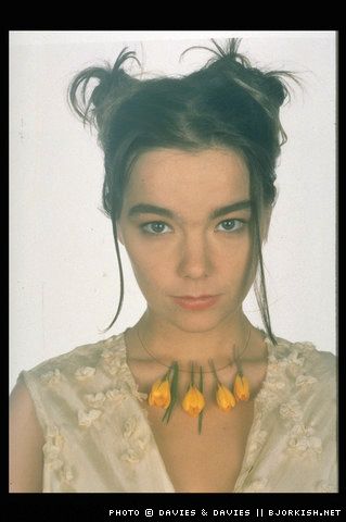 https://flic.kr/p/6ZkGs | Bjork Early Photo Shoot 1991 b Early Photos, Thom Yorke, Trip Hop, November 1st, Corte De Cabelo Masculino, Fashion Icons, Human Behavior, Alternative Rock, Neck Lace