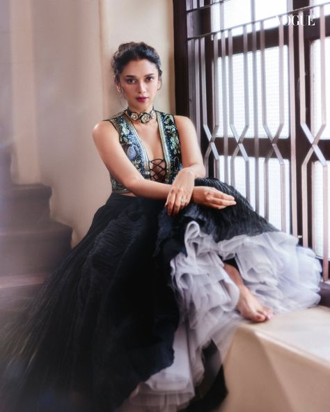 Polki Sets, Aditi Rao Hydari, Aditi Rao, India Wedding, Indian Star, Anita Dongre, Paint Booth, Vogue Wedding, Vogue Beauty