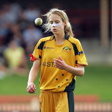 Cricket Girl Aesthetic, Elyse Perry, Cricket Women, Ellyse Perry, Cricket Coaching, Cricket Player, Glenn Maxwell, Cricket Wallpapers, Cricket Club