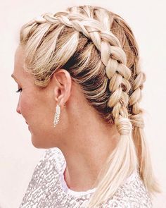 Dutch braids may look fancy, but they’re easier to create than you think. Here’s a step-by-step photo guide on how to dutch braid your own hair. Dutch Braids Short Hair, Dutch Braid Your Own Hair, Dutch Pigtail Braids, Braid Your Own Hair, Dutch Braid Tutorial, French Braids Tutorial, Braids Step By Step, Dutch Braid Hairstyles, Braiding Your Own Hair